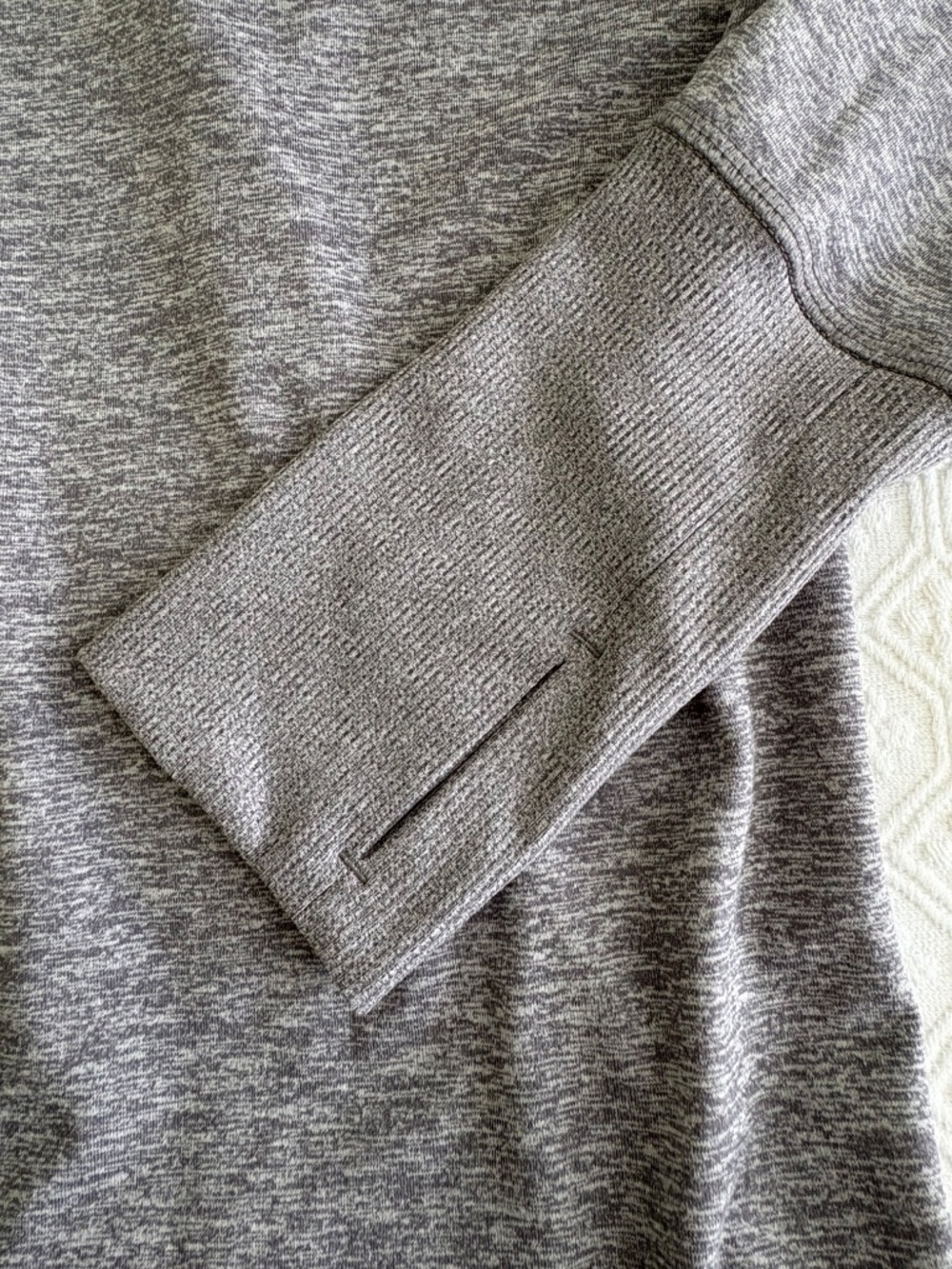Nike Women's Dri-FIT Quarter-Zip Running Pullover Heather Gray Thumbholes Size L